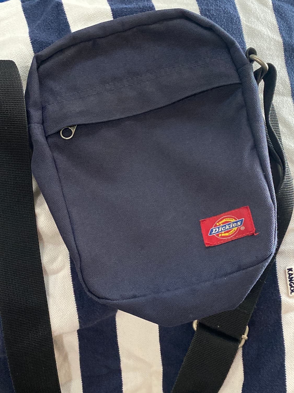 디키즈 네이비 미니 크로스백 상품이미지1