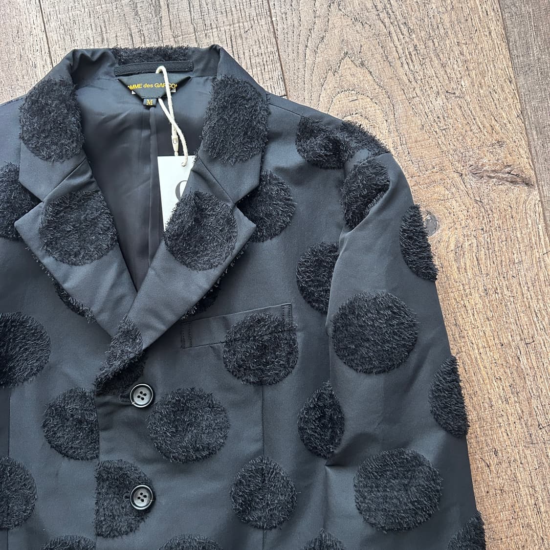 Fluffy Big Dot Jacket 상품이미지4