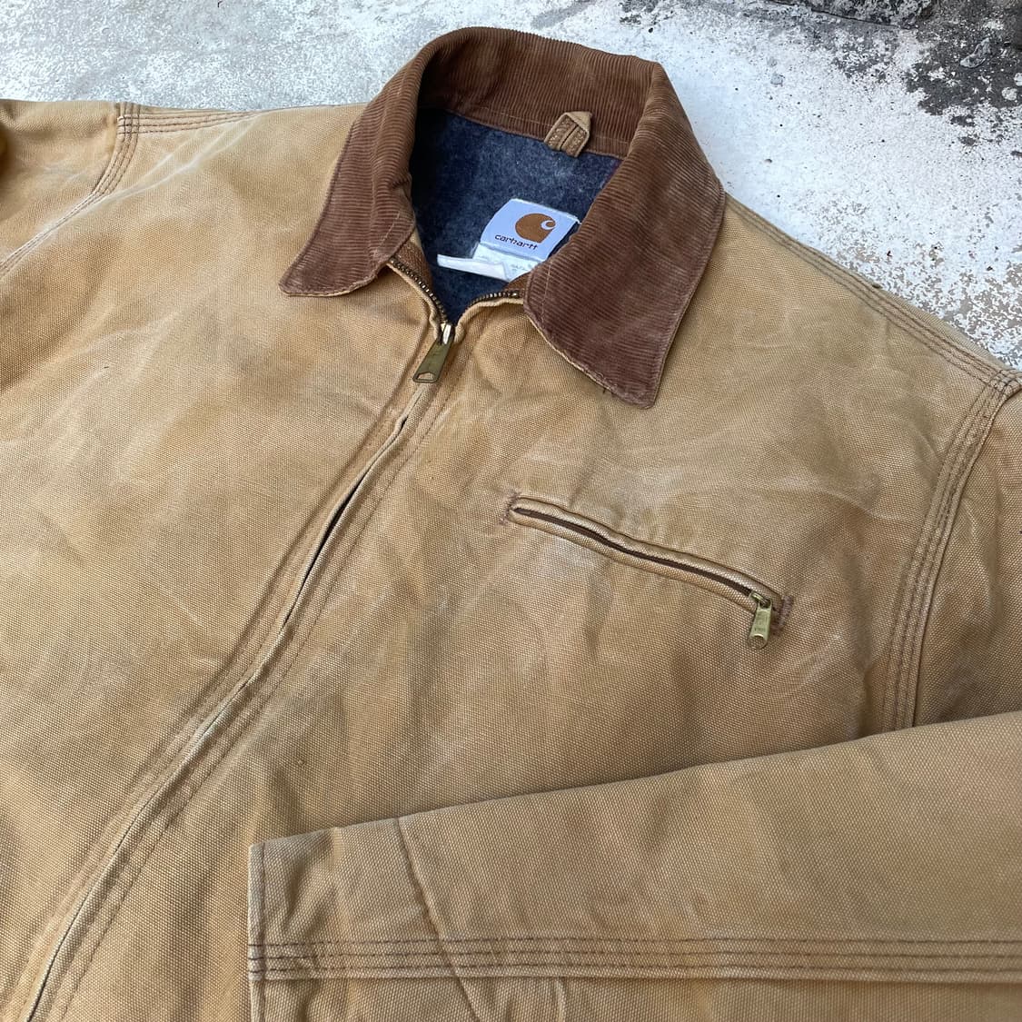 칼하트 구형 디트로이트 자켓 상품이미지1