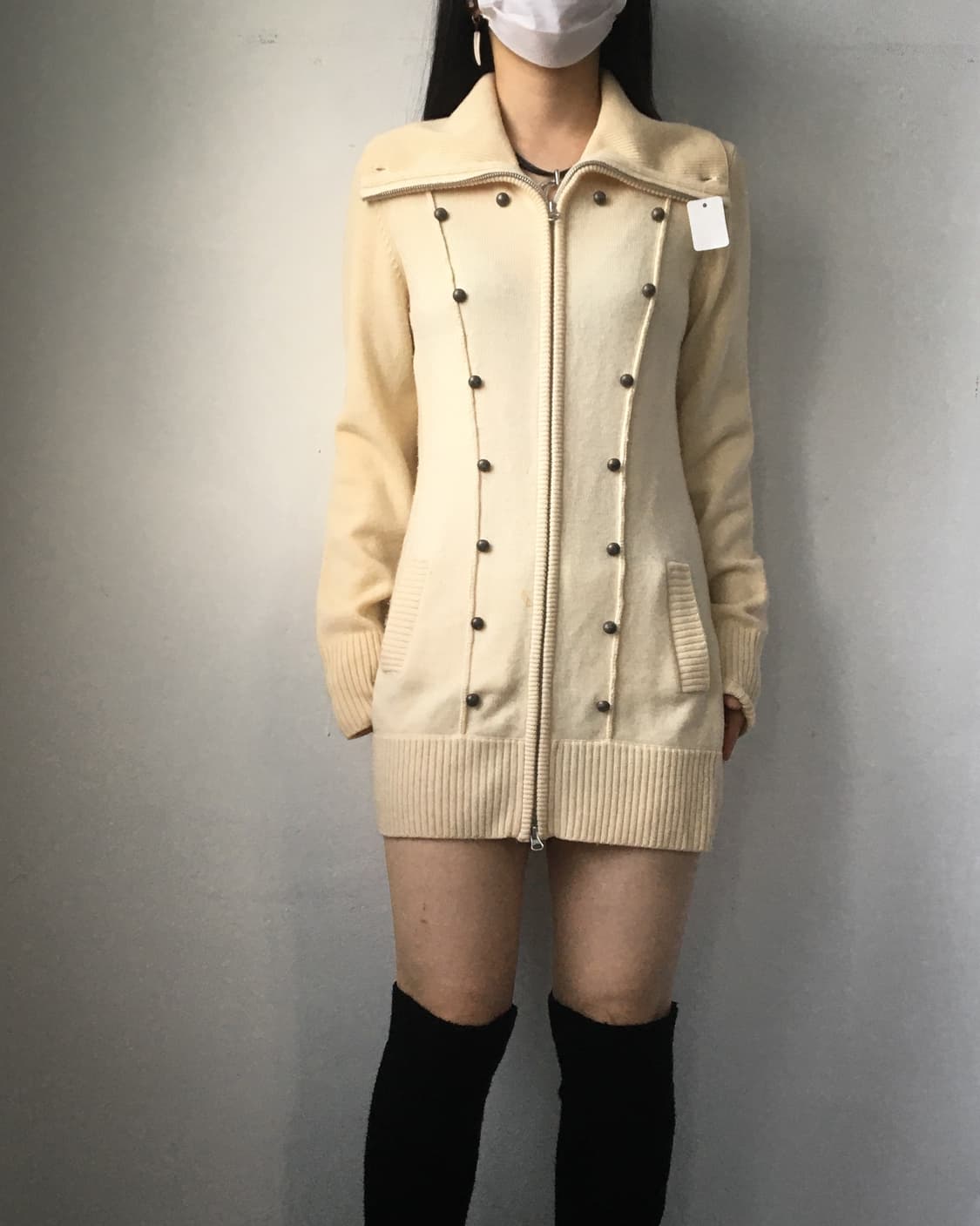 Button point high neck knit zip up 상품이미지8