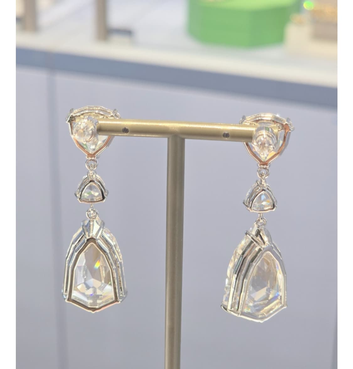 새제품)스와로브스키 메스메라 드롭 귀걸이 정품 상품이미지2