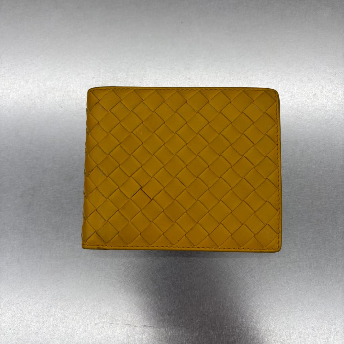 보테가베네타 인트레치아토 옐로우 남성 반지갑 상품이미지2