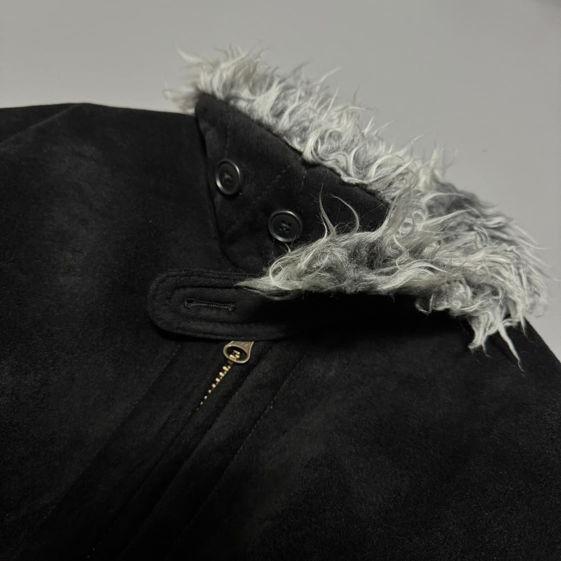 빔즈(BEAMS) 블랙컬러 아크릴 폴리 혼방 폭스 퍼 몰스킨 쇼트 자켓 상품이미지5