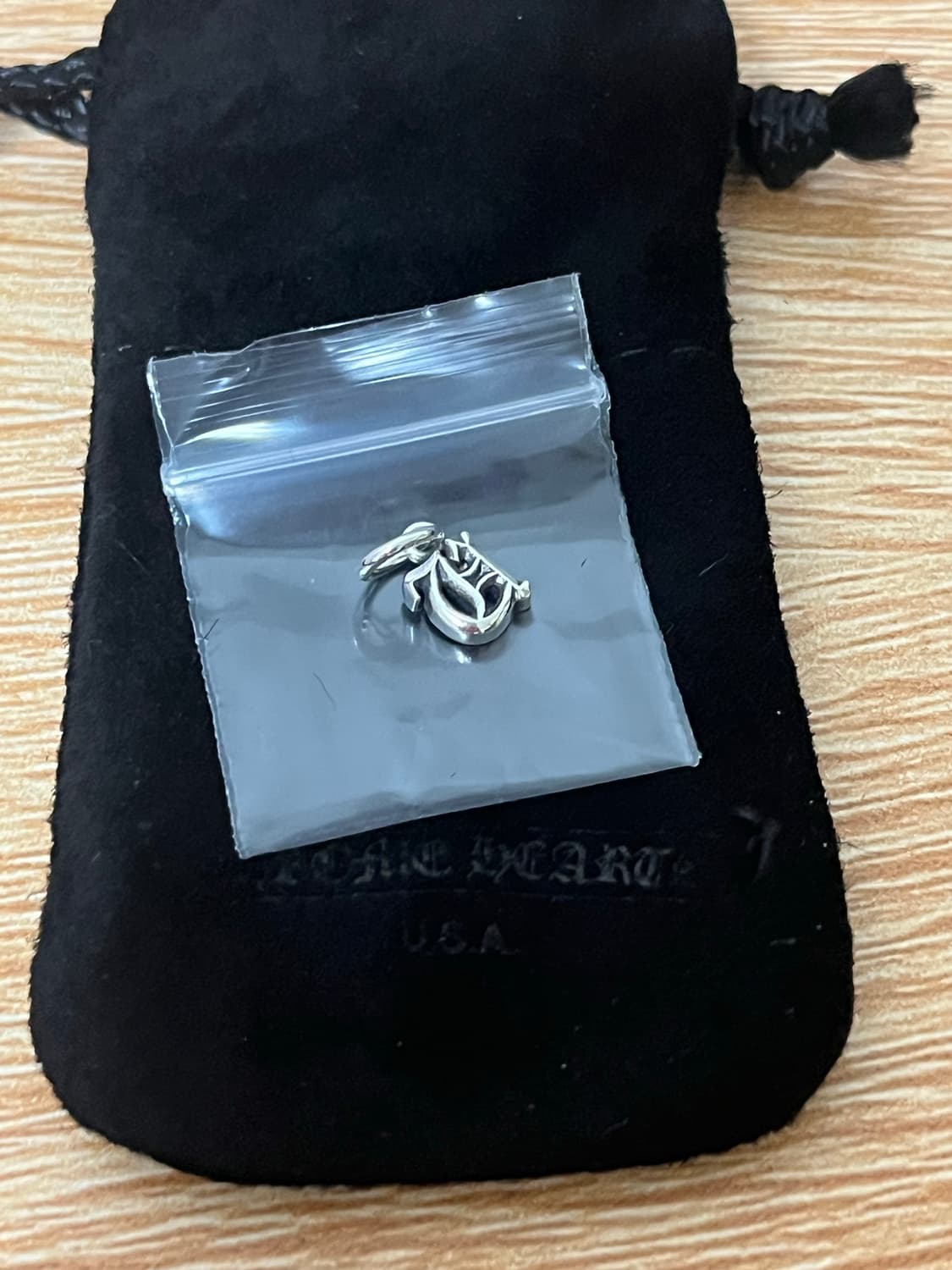 크롬하츠 알파벳 펜던트 팝니다 상품이미지1