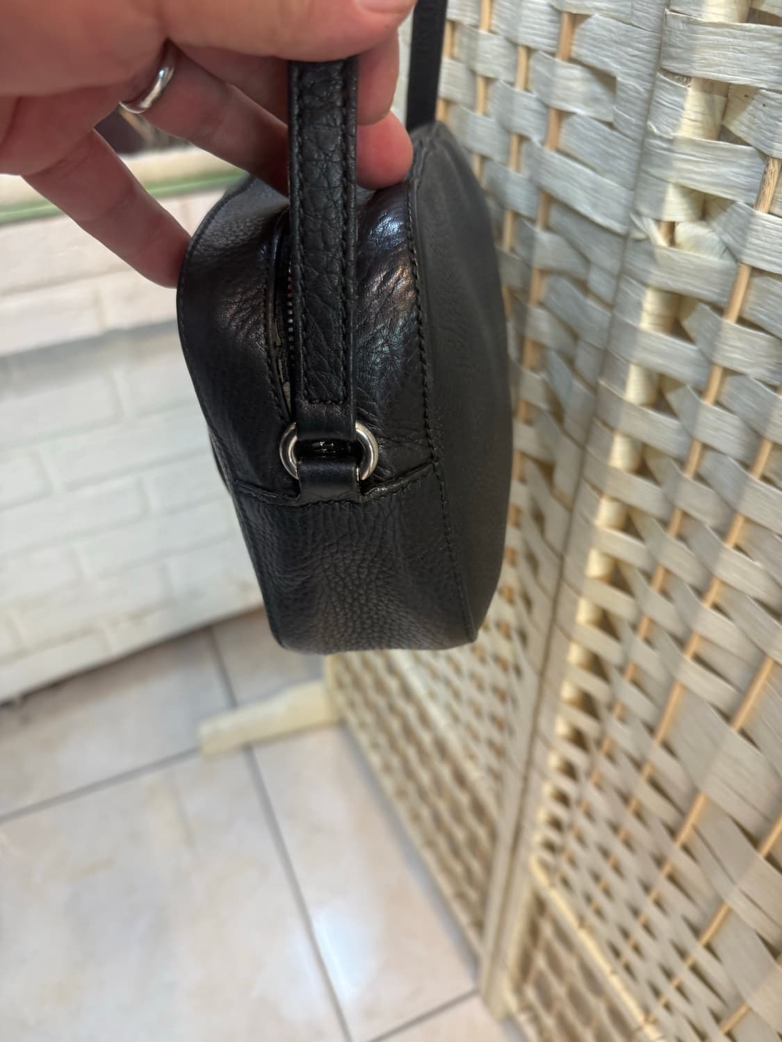 정품 구찌 스터디장식 소호 디스코백 팝니다 상품이미지3