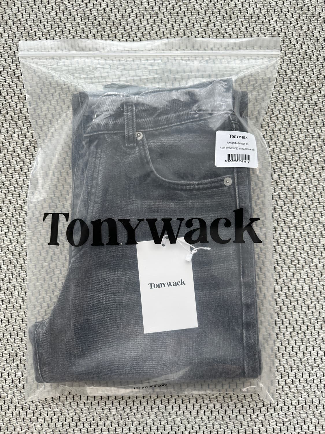 [26] 토니웩 플레어 핏 리컨스트럭트 데님 진 - 워시드 블랙 상품이미지4