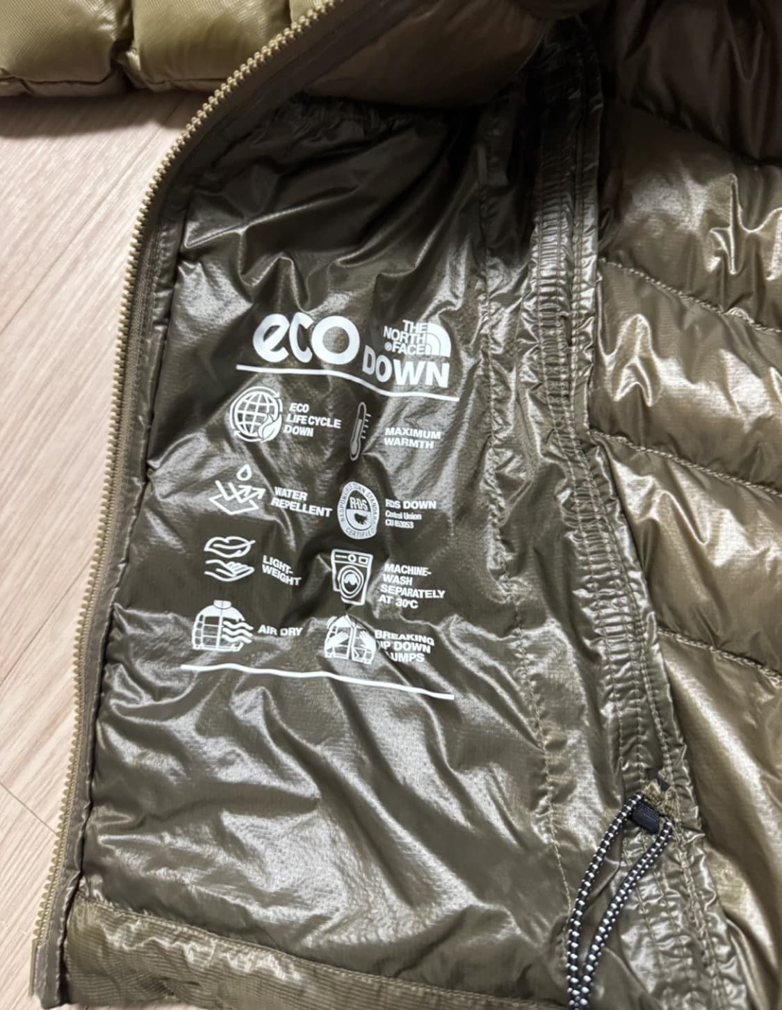 노스페이스 써밋 마테호른 경량패딩 M/95 상품이미지4