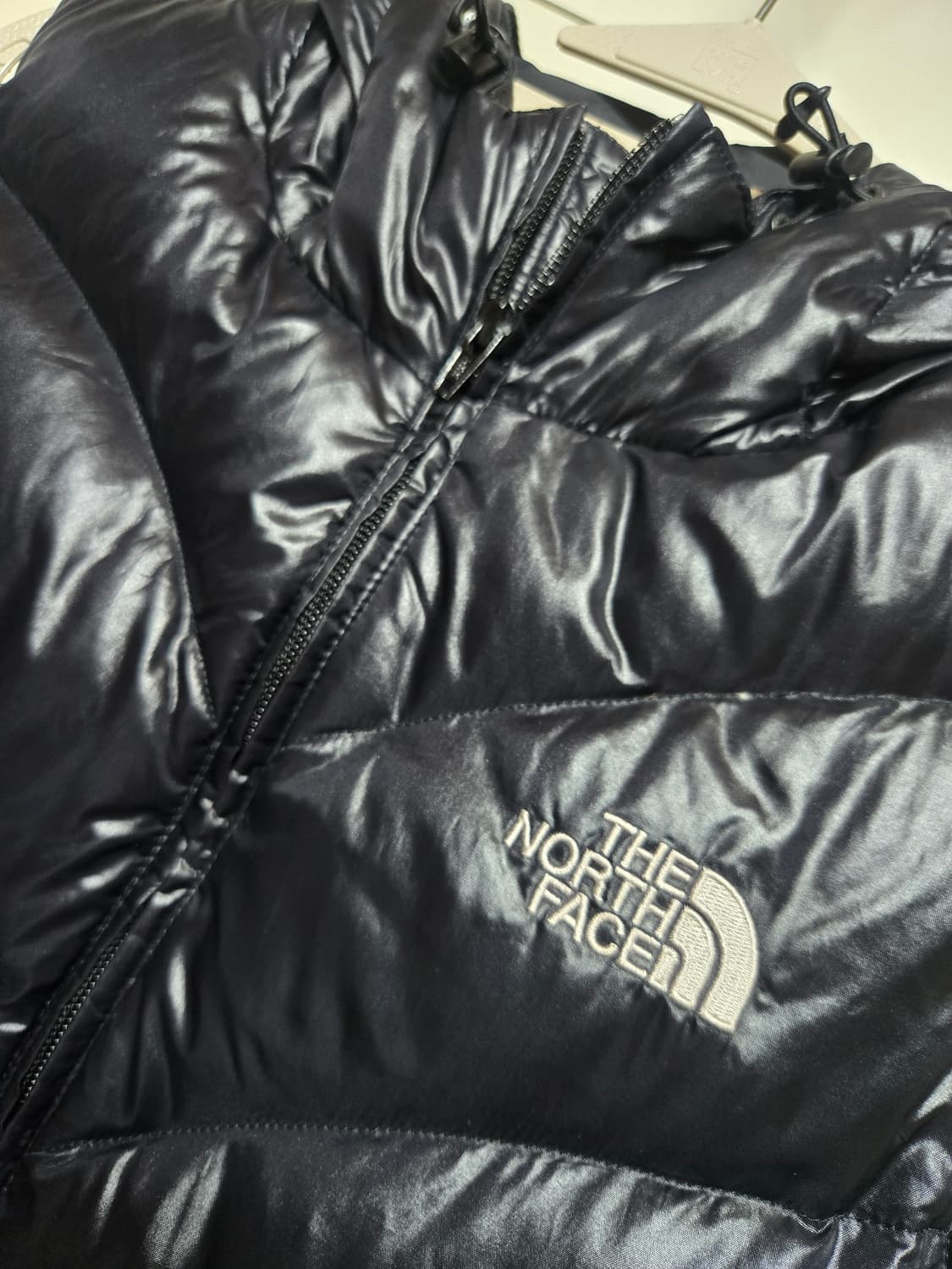 노스페이스 여성 구스다운 경량 조끼패딩 상품이미지2