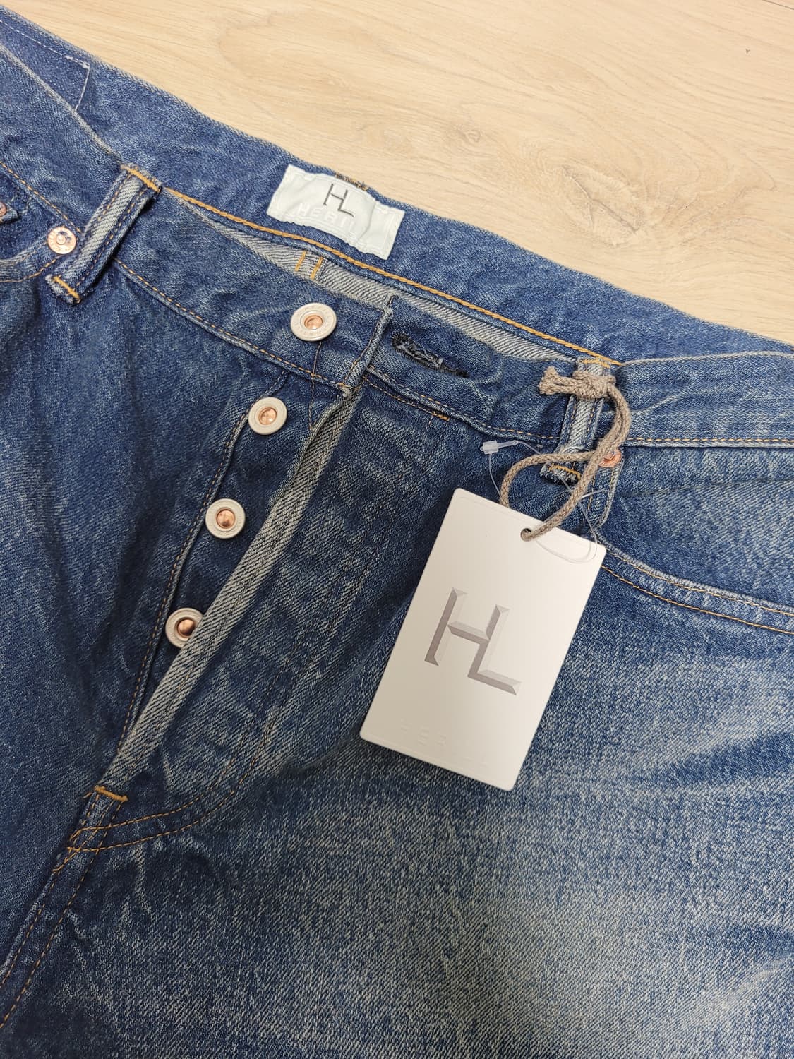 헤릴 레귤러 핏 데님 빈티지 worn 25ss 3사이즈 상품이미지3