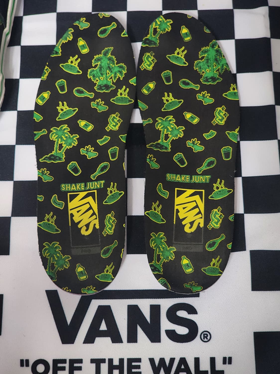 반스 X 쉐이크전트 에라 프로 스니커즈 Shake Junt 260mm 상품이미지5