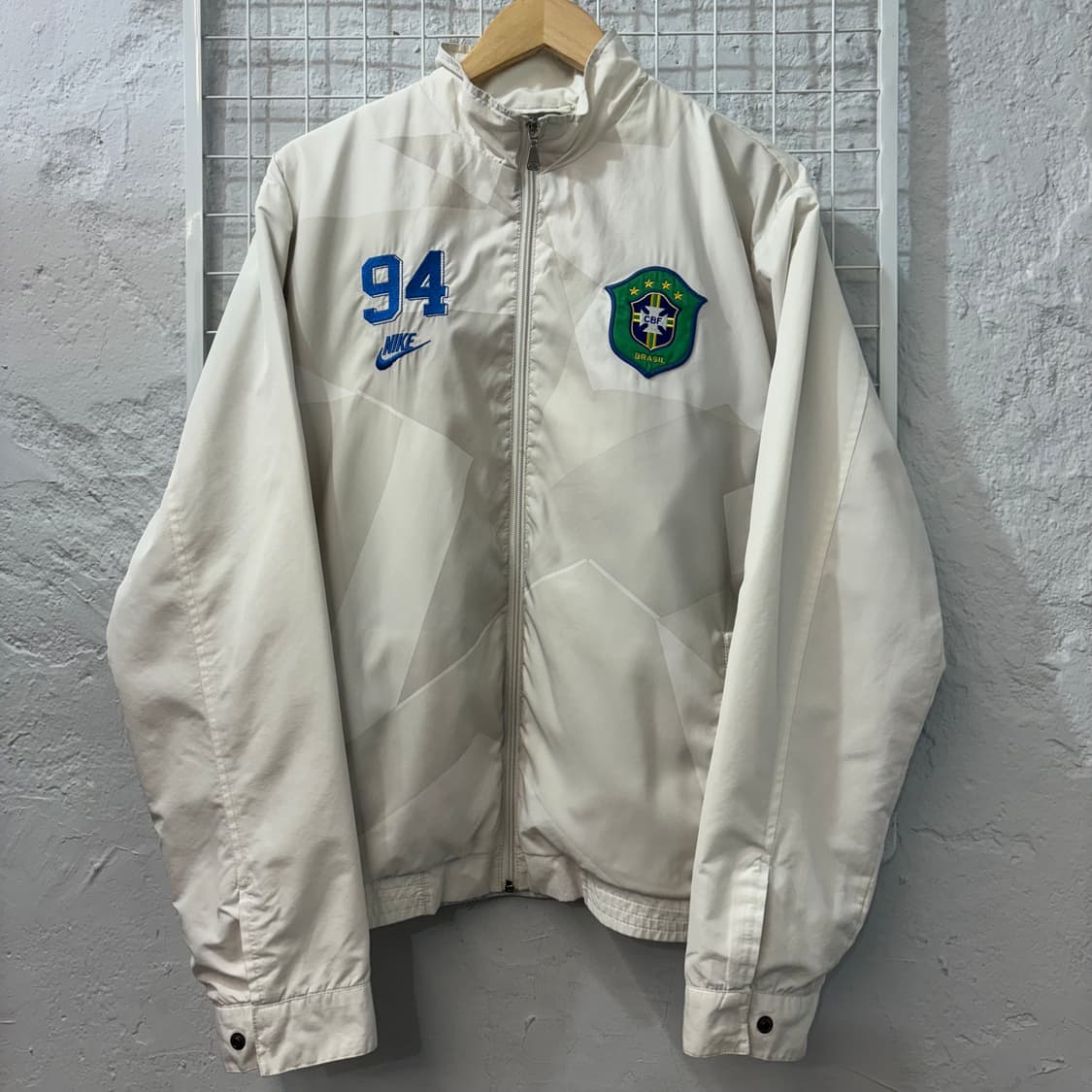 나이키 04-05 브라질 국대 화이트 바람막이 자켓 L 상품이미지1