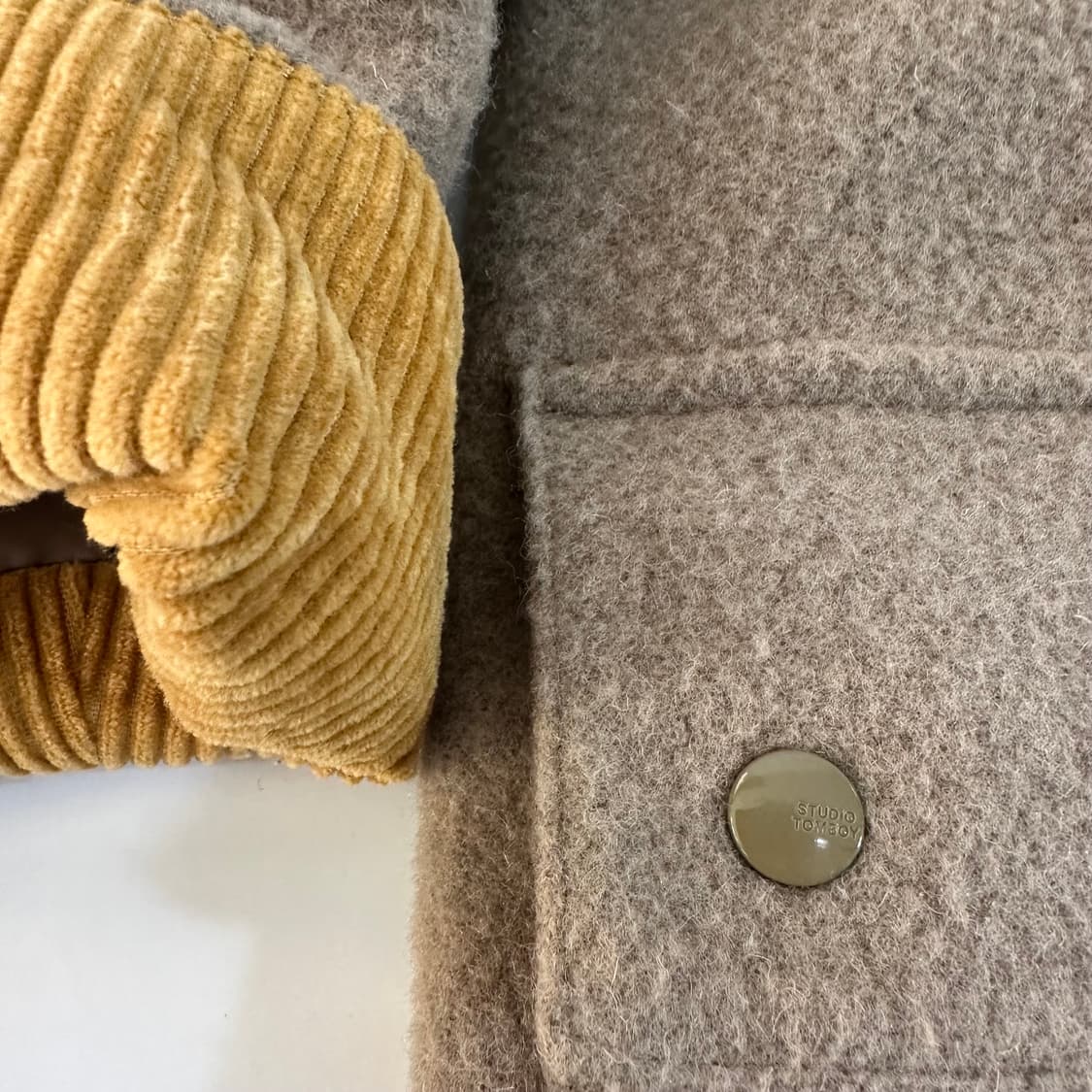 우먼FREE 스튜디오톰보이 베이지 코듀로이배색 발마칸코트 상품이미지4