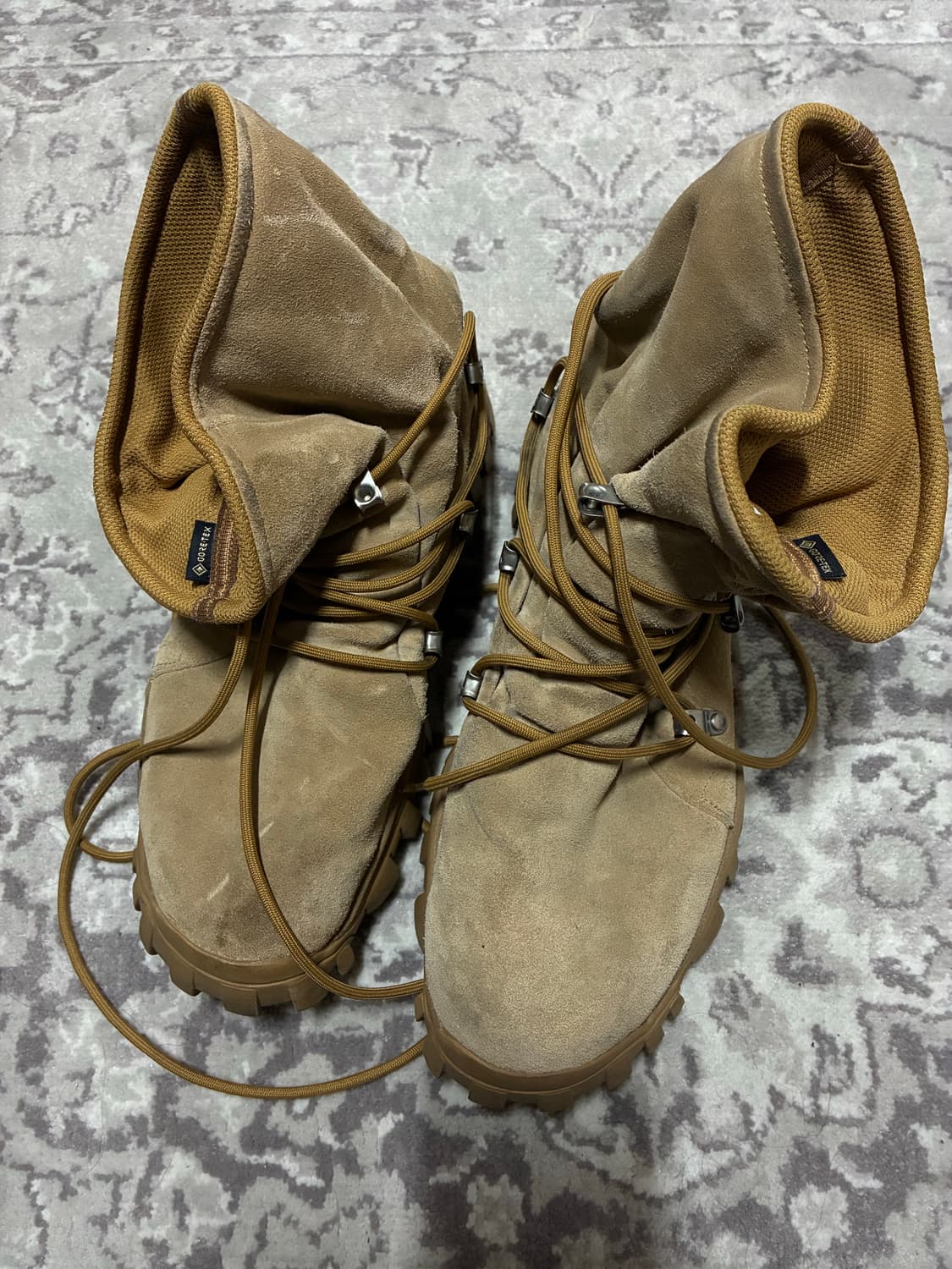 논네이티브 아식스 젤 예티 42 상품이미지1