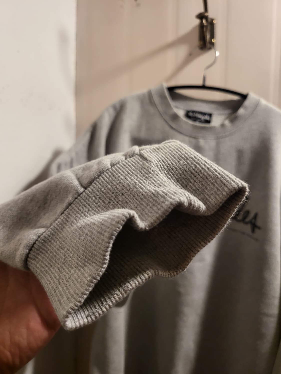 마크곤잘레스 기모 맨투맨 회색 상품이미지3