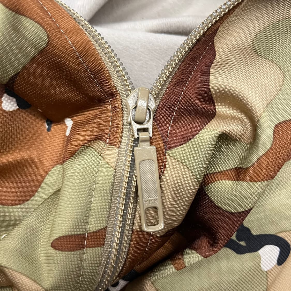 아디다스 카모 밀리터리 브라운 카키 구파이어버드
져지 트랙탑 110 상품이미지7