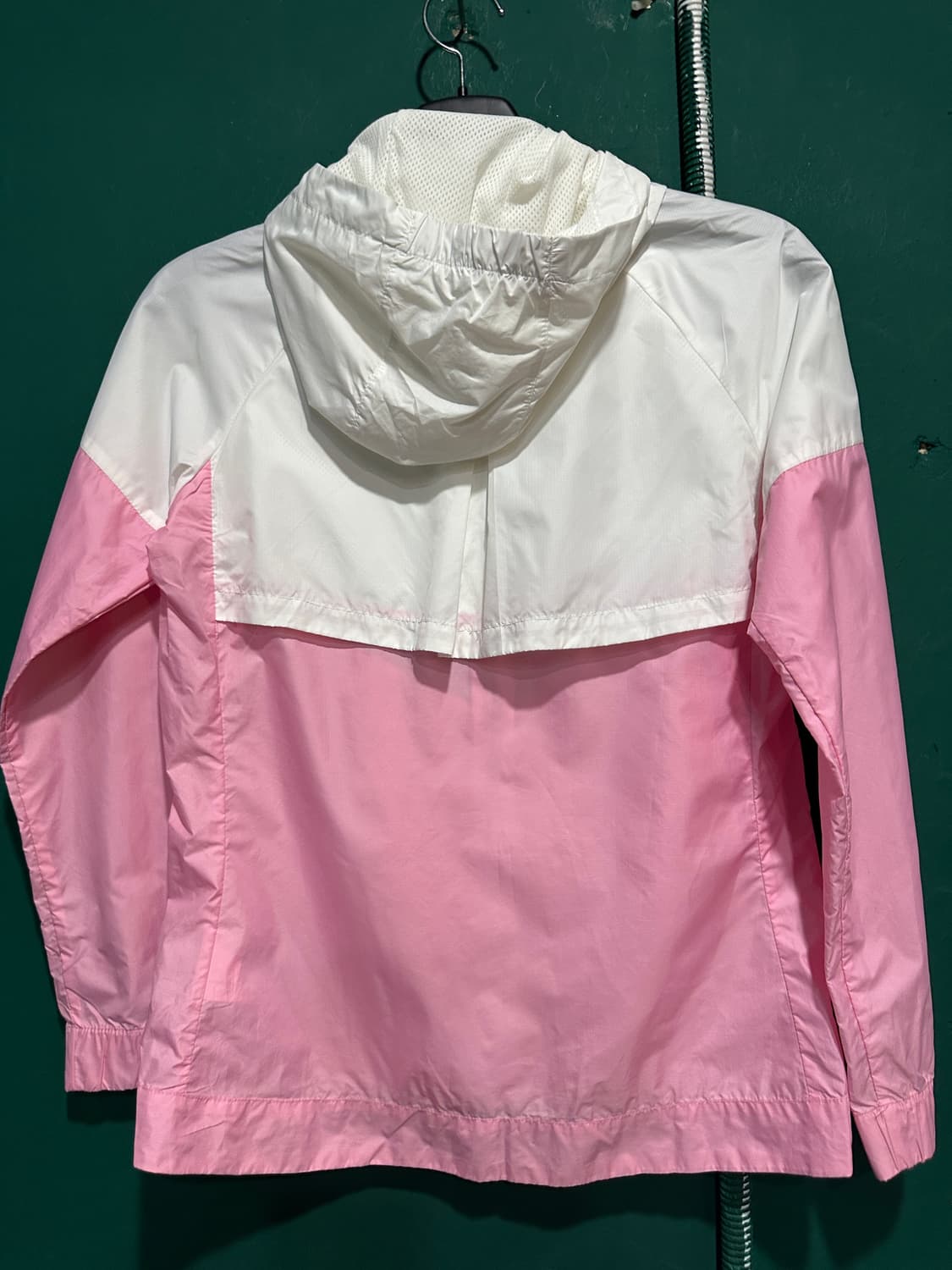 나이키 딸기우유 바람막이 XL 상품이미지2