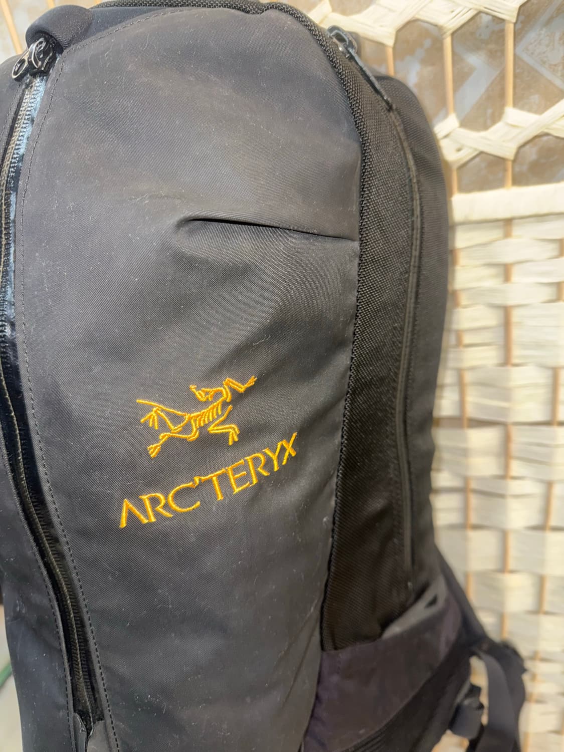 정품 아크테릭스 아로22 배낭 팝니다 상품이미지2