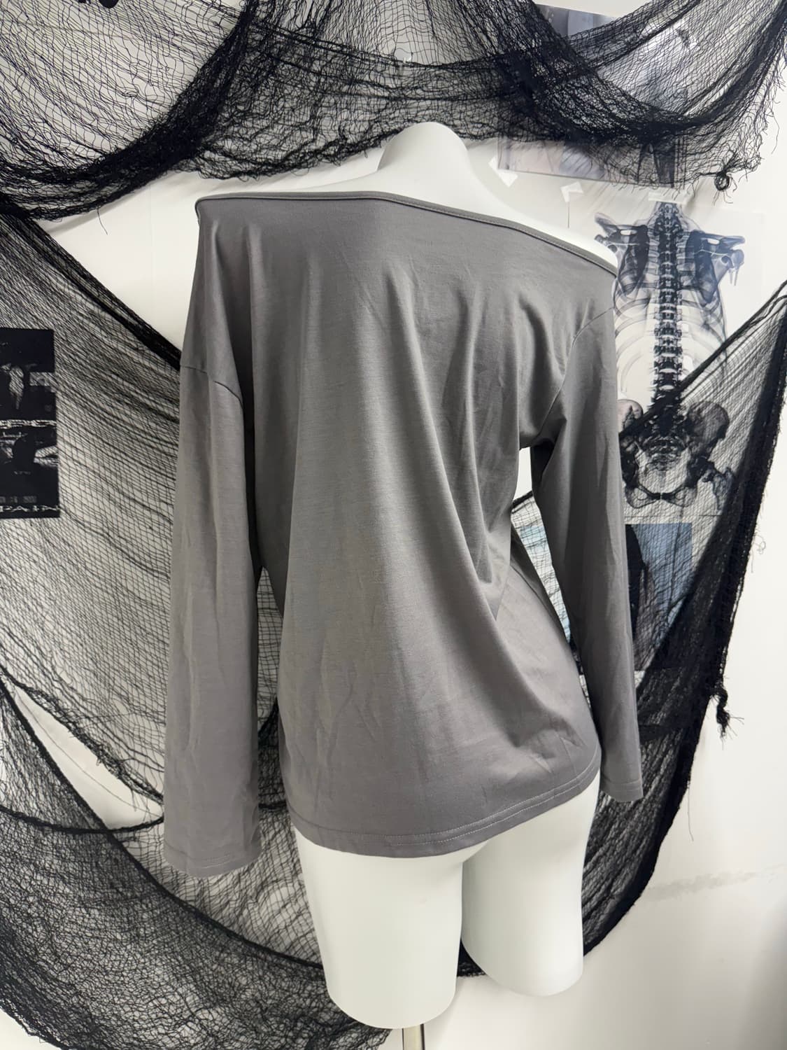 Punk mood off shoulder longsleeve 상품이미지3