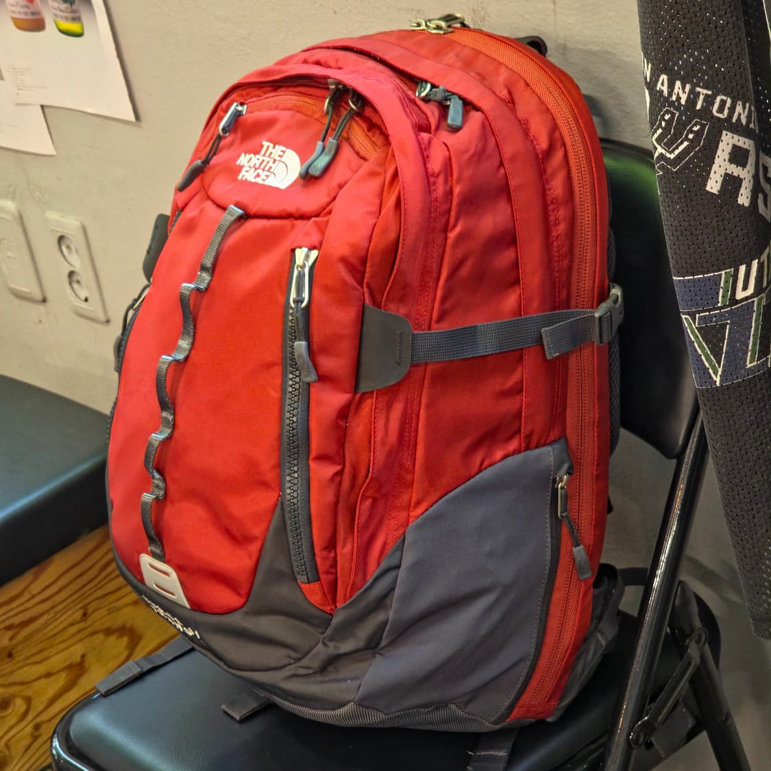 노스페이스 Surge 2 백팩 레드 상품이미지6