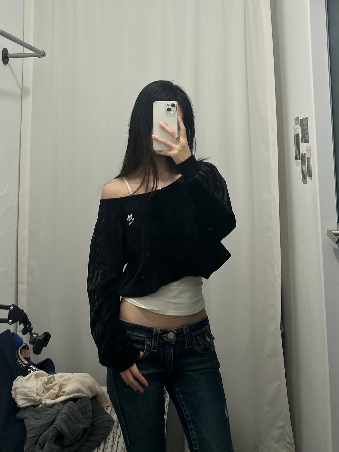 아디다스 탑 벨벳 크롭 오프숄더 상품이미지3