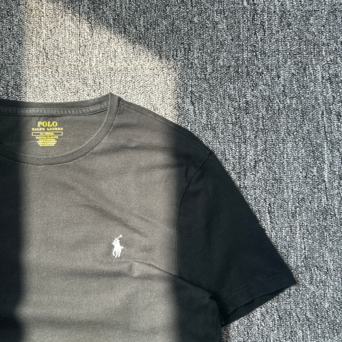 폴로 랄프로렌 블랙 반팔티셔츠 상품이미지2