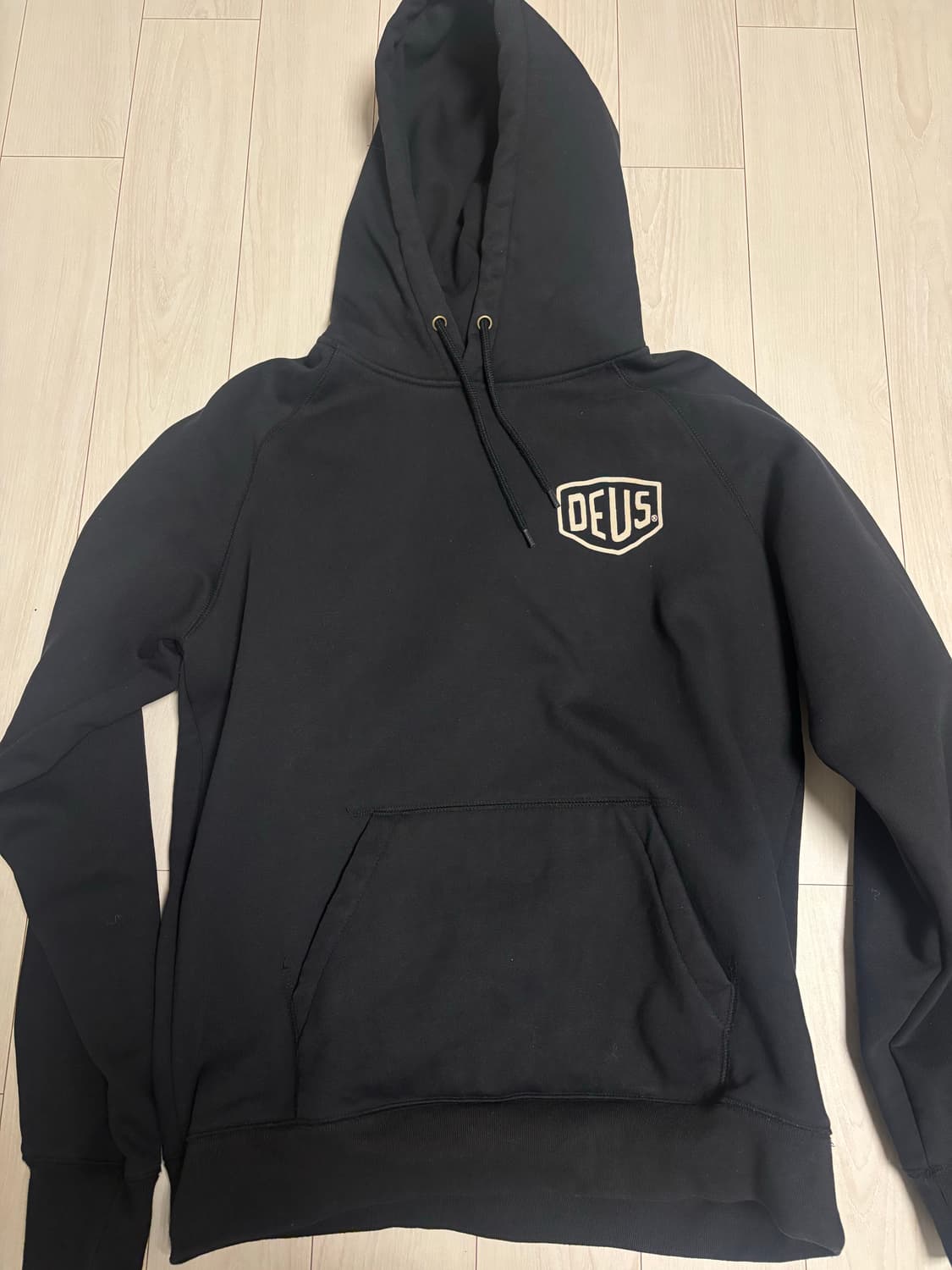 데우스 서울 후드티 상품이미지1