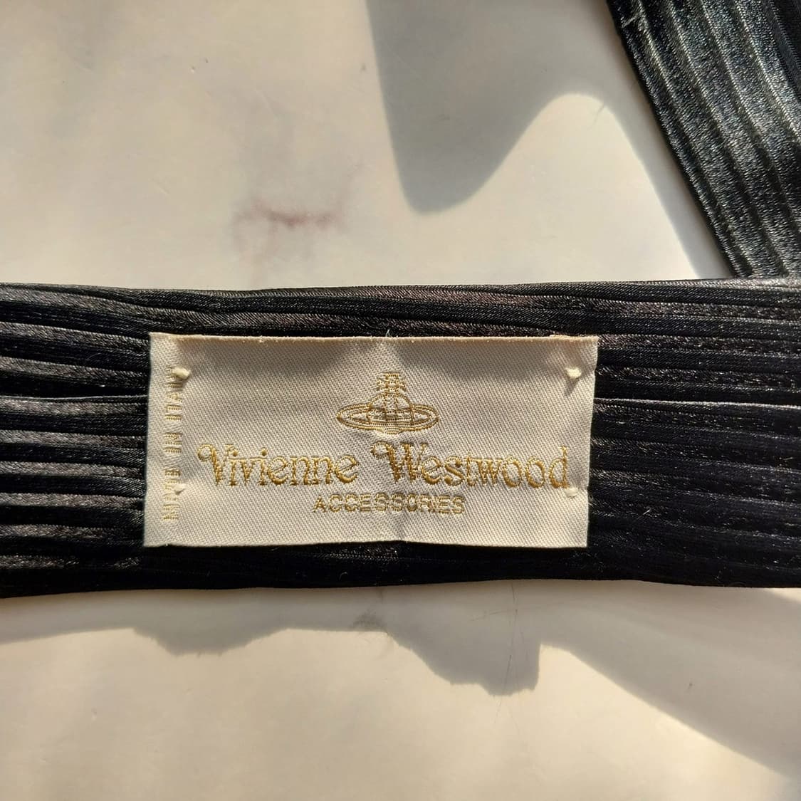 비비안웨스트우드 실크 블랙 엠보 패턴 넥타이 9.1cm A등급 K1566 상품이미지7