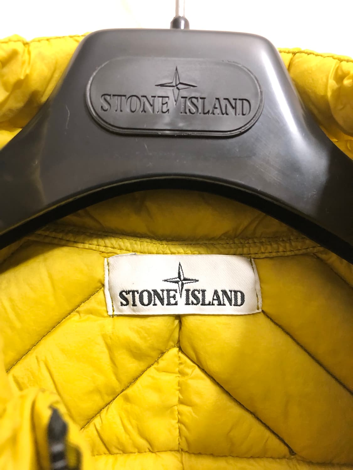[M] 스톤아일랜드 가먼트다이드 패딩조끼 베스트 옐로우 상품이미지6