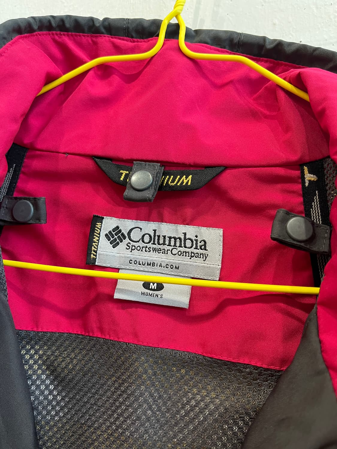 Columbia 콜롬비아 티타늄 고어텍스 바람막이 자켓 우먼즈  상품이미지6