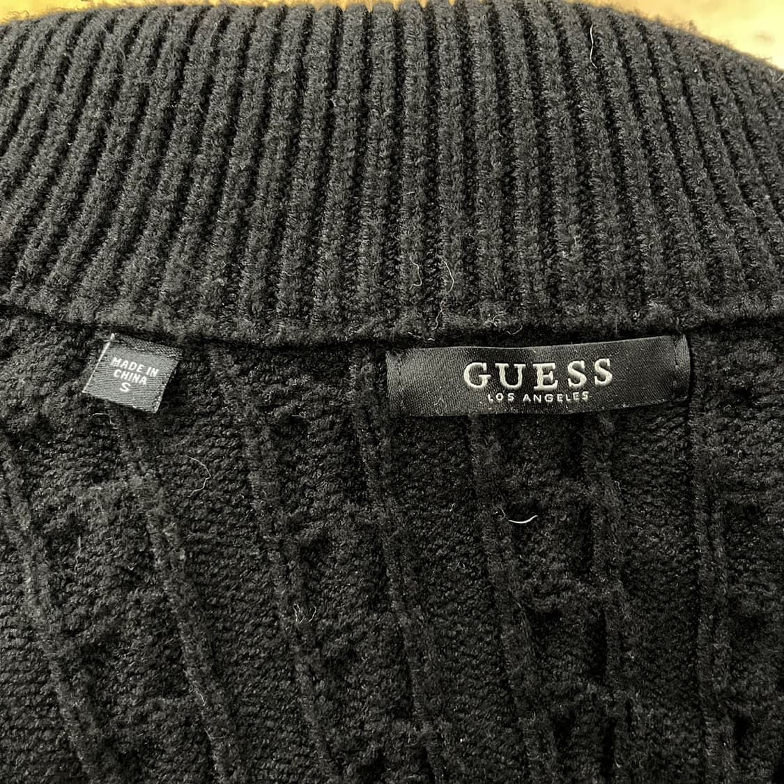 게스 블랙 빅카라 니트 집업  상품이미지5