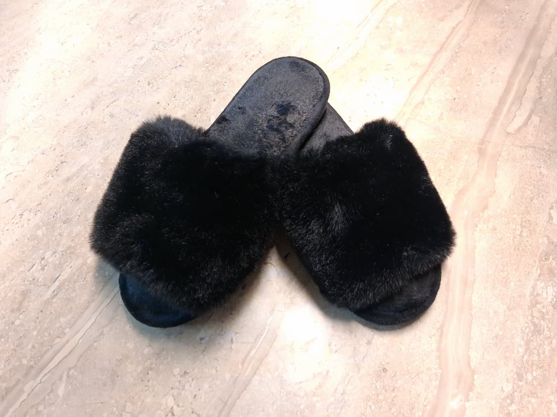 블랙 퍼 거실 슬리퍼 3000원 (새상품) 상품이미지2