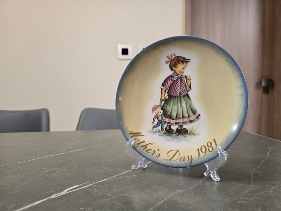 서독 Berta Hummel 1981년 Mother's Day 한정판접시 상품이미지5