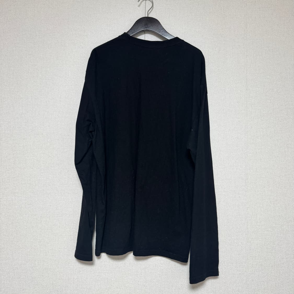 더콜디스트모먼트 롱슬리브 L 팝니다 상품이미지2