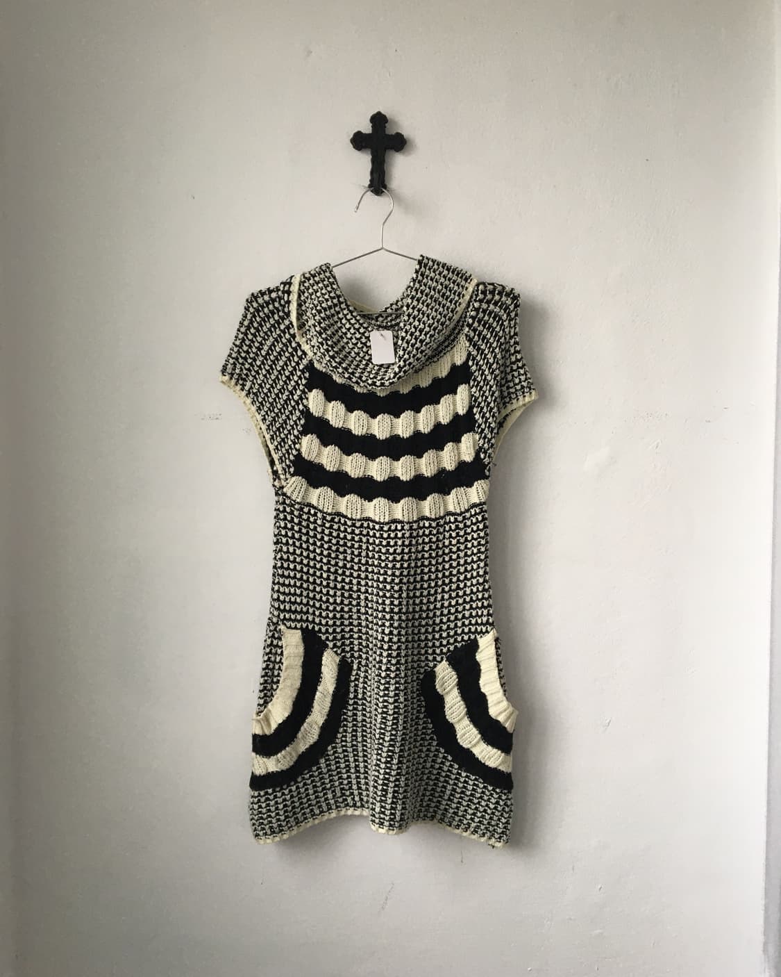 Pattern point high neck knit onepiece 상품이미지1