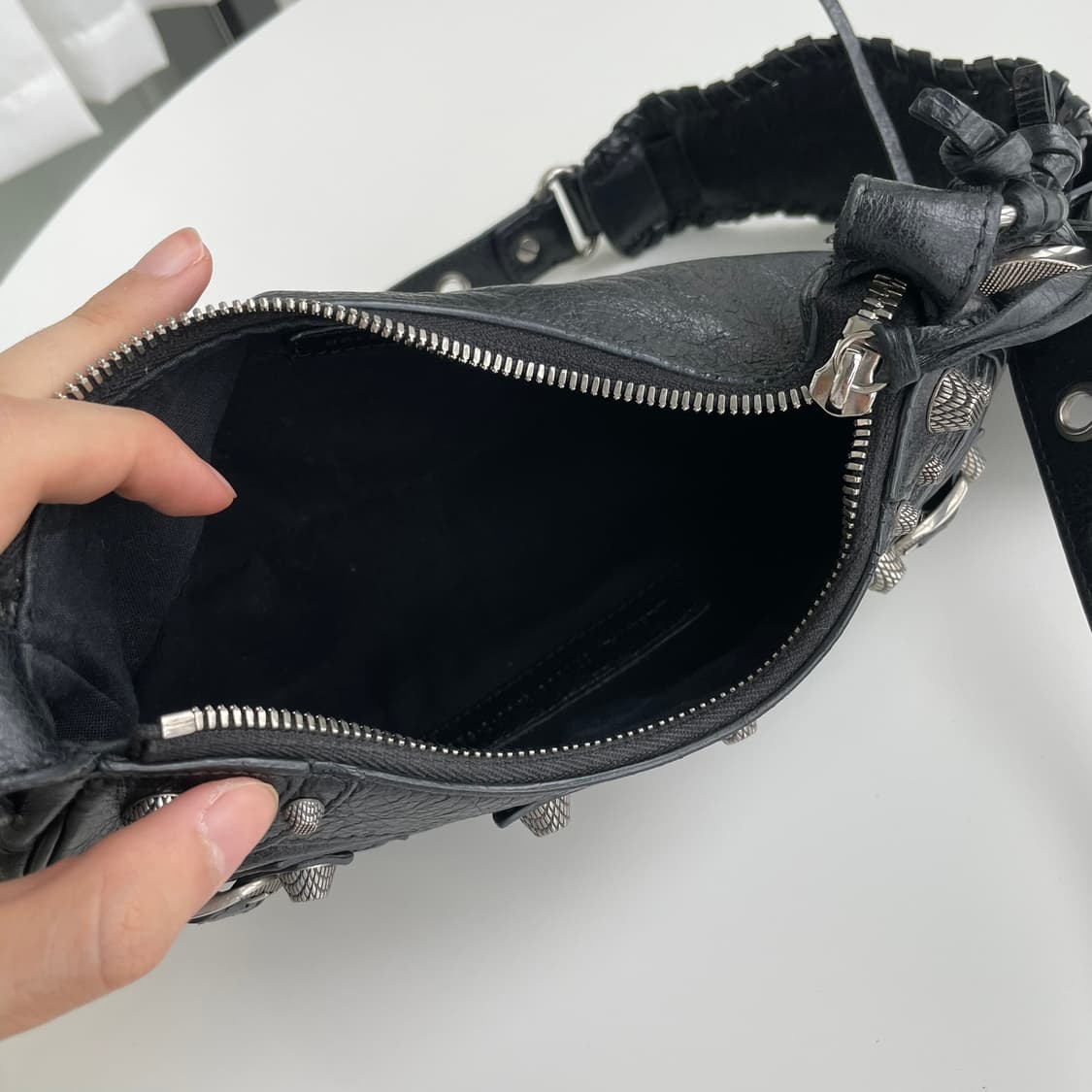 발렌시아가 르카골 xs 숄더백 상품이미지6