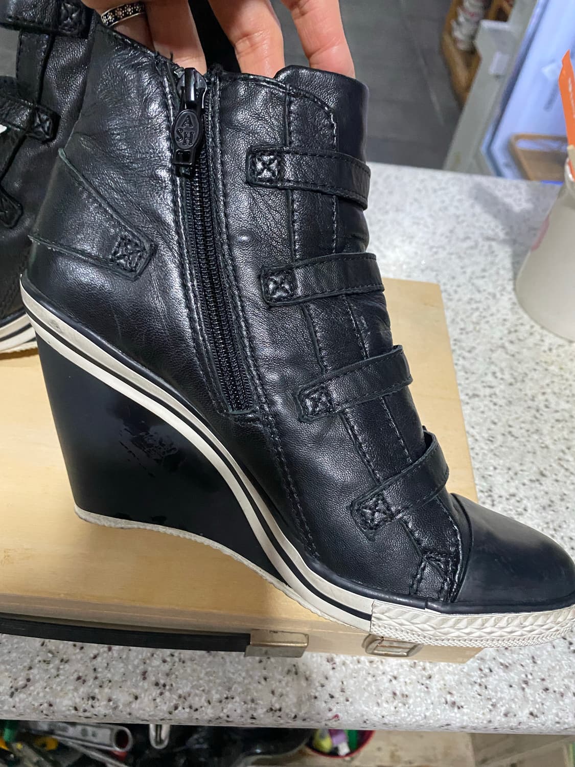 ASH 아쉬 블랙 웨지힐 스니커즈 39 상품이미지3