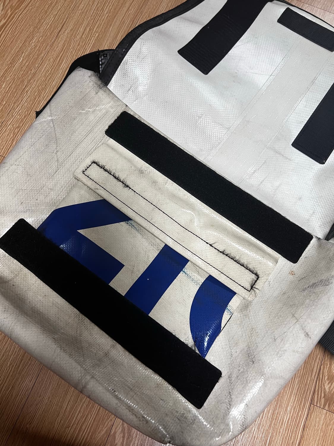 프라이탁 덱스터 상품이미지2