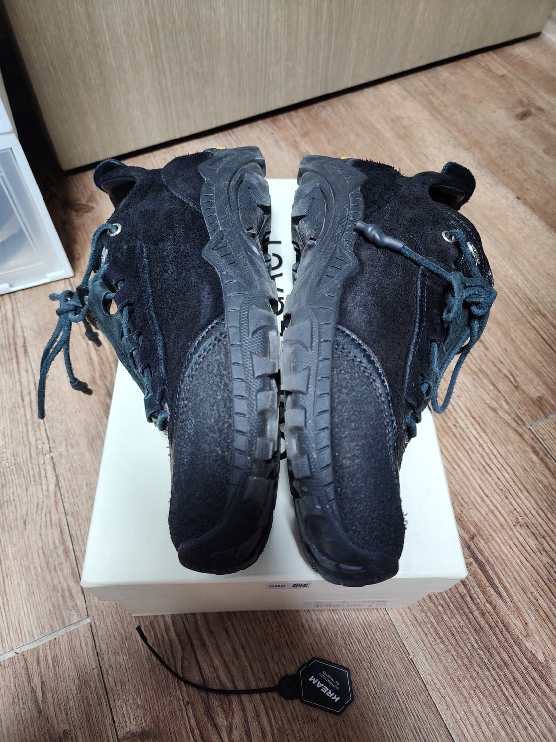 [42] 아워레가시 가베 스텔스 블랙 레더 상품이미지3