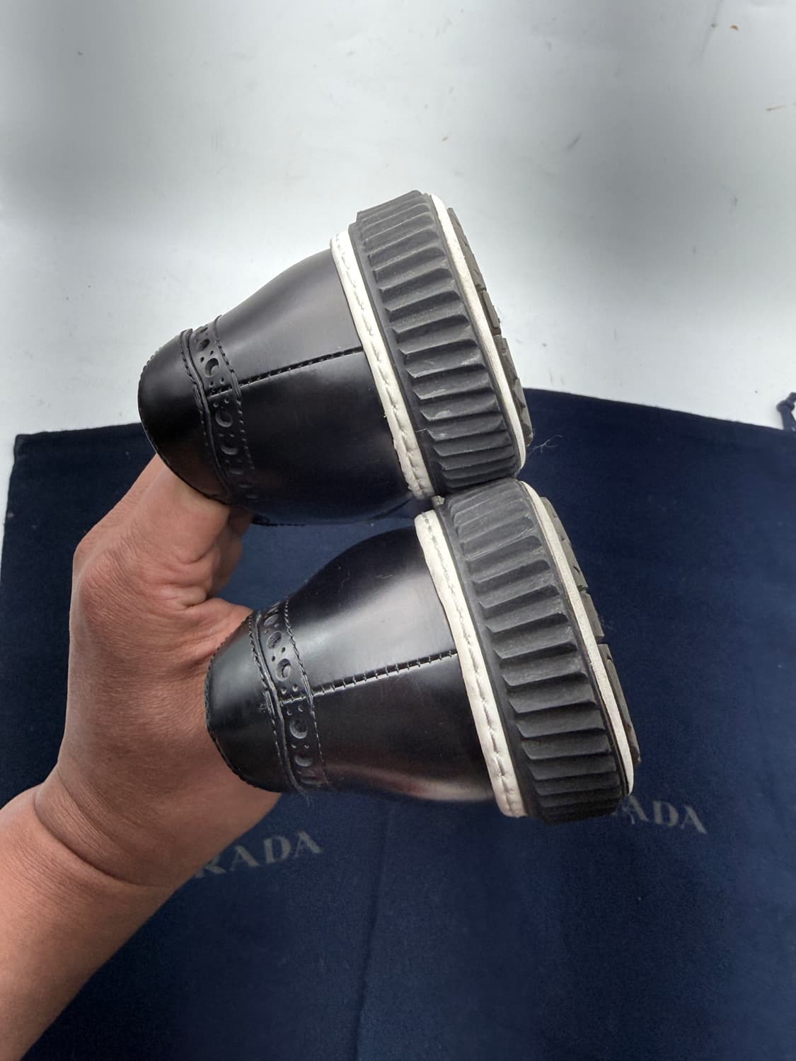 정품)프라다 255/260 상품이미지7