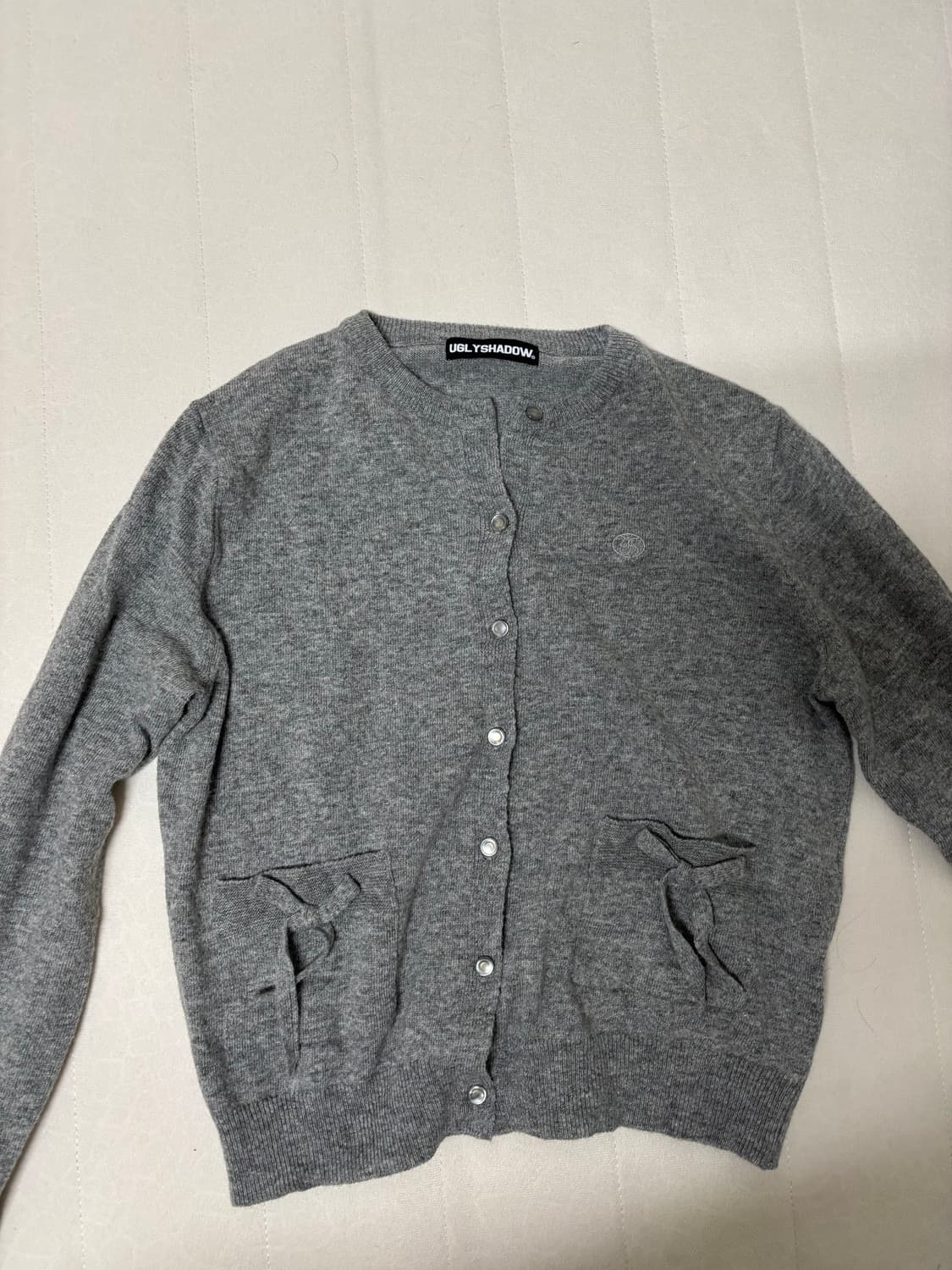 어글리쉐도우 니트 리본 가디건(그레이) 상품이미지4