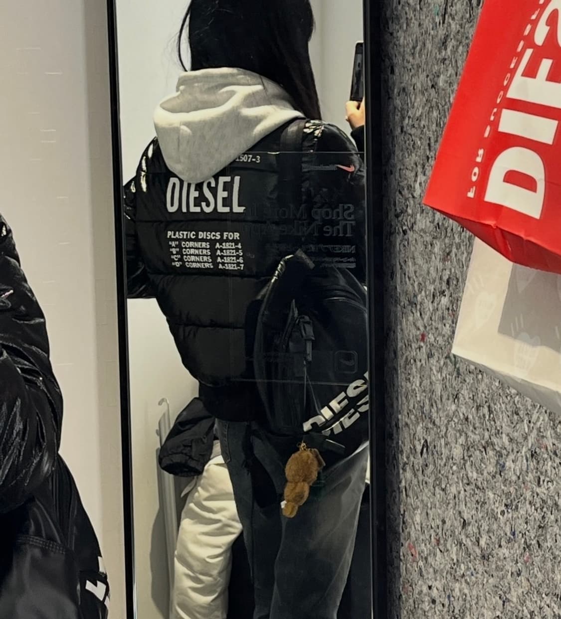 디젤 유광 패딩 xxs 상품이미지1