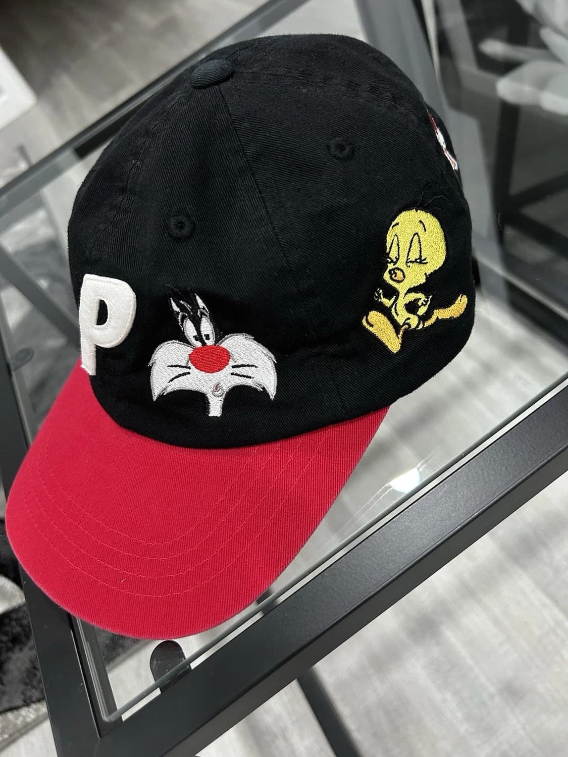 22SS 팔라스 × 루니툰즈 트위티 실베스터 캡 블랙레드 상품이미지3