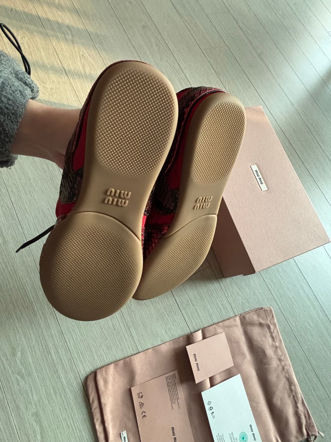 미우미우 감나지움 스니커즈  (42) 상품이미지5