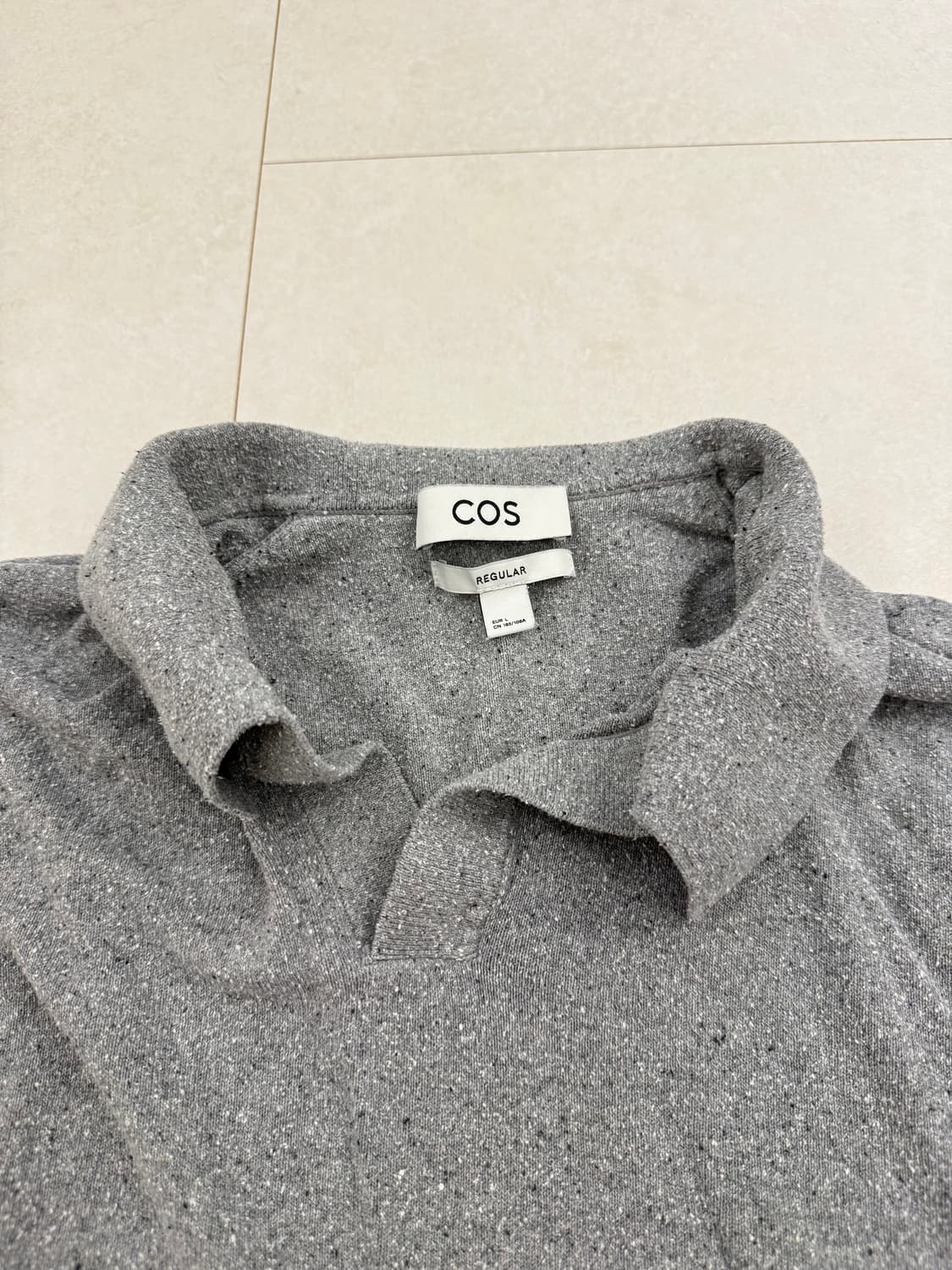 COS 코스 그레이 브이넥 니트 상품이미지2