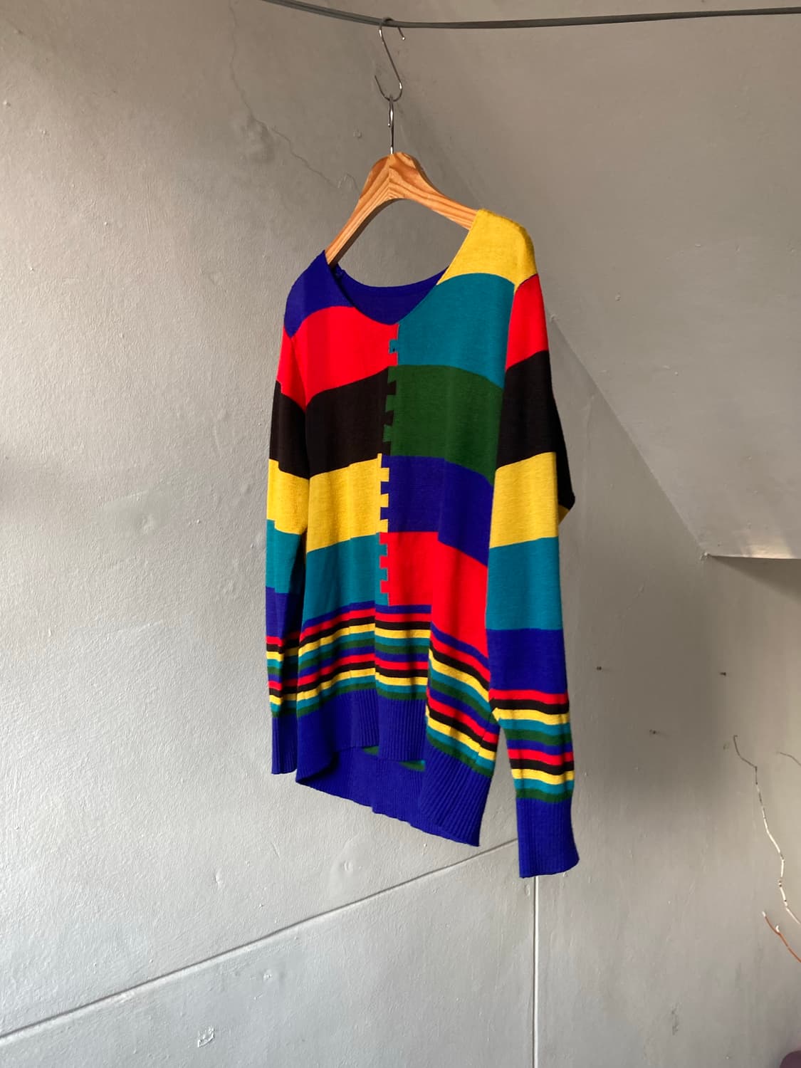 베네통st 비비드 그래픽 니트 상품이미지4