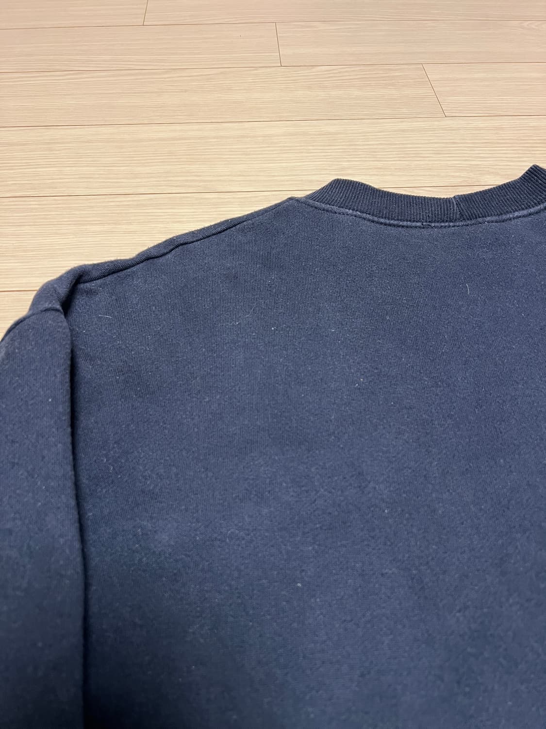 OVERSTAND 오버핏 기모 맨투맨 / 네이비 상품이미지4