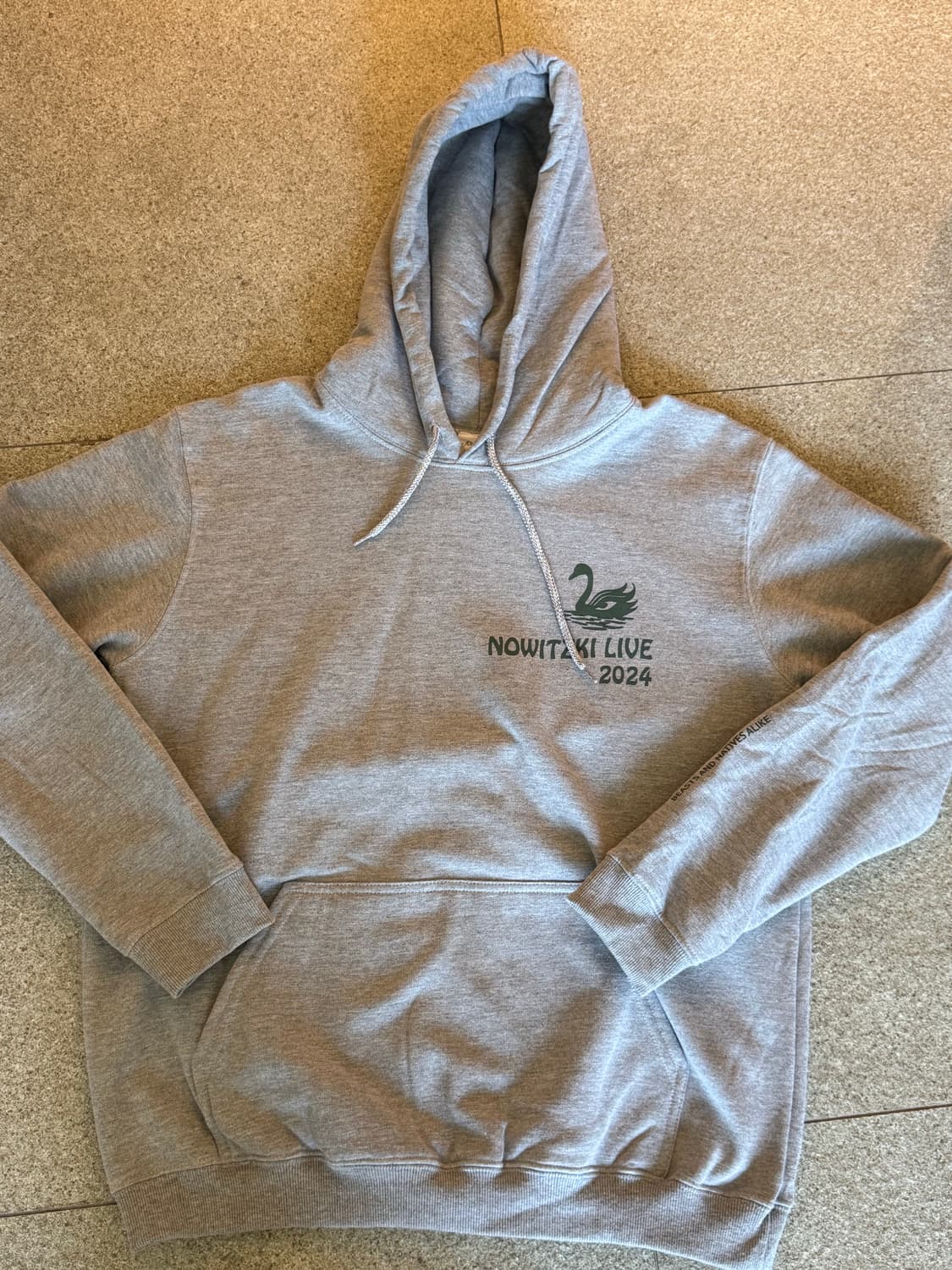 빈지노 노비츠키 라이브 후드티 상품이미지3