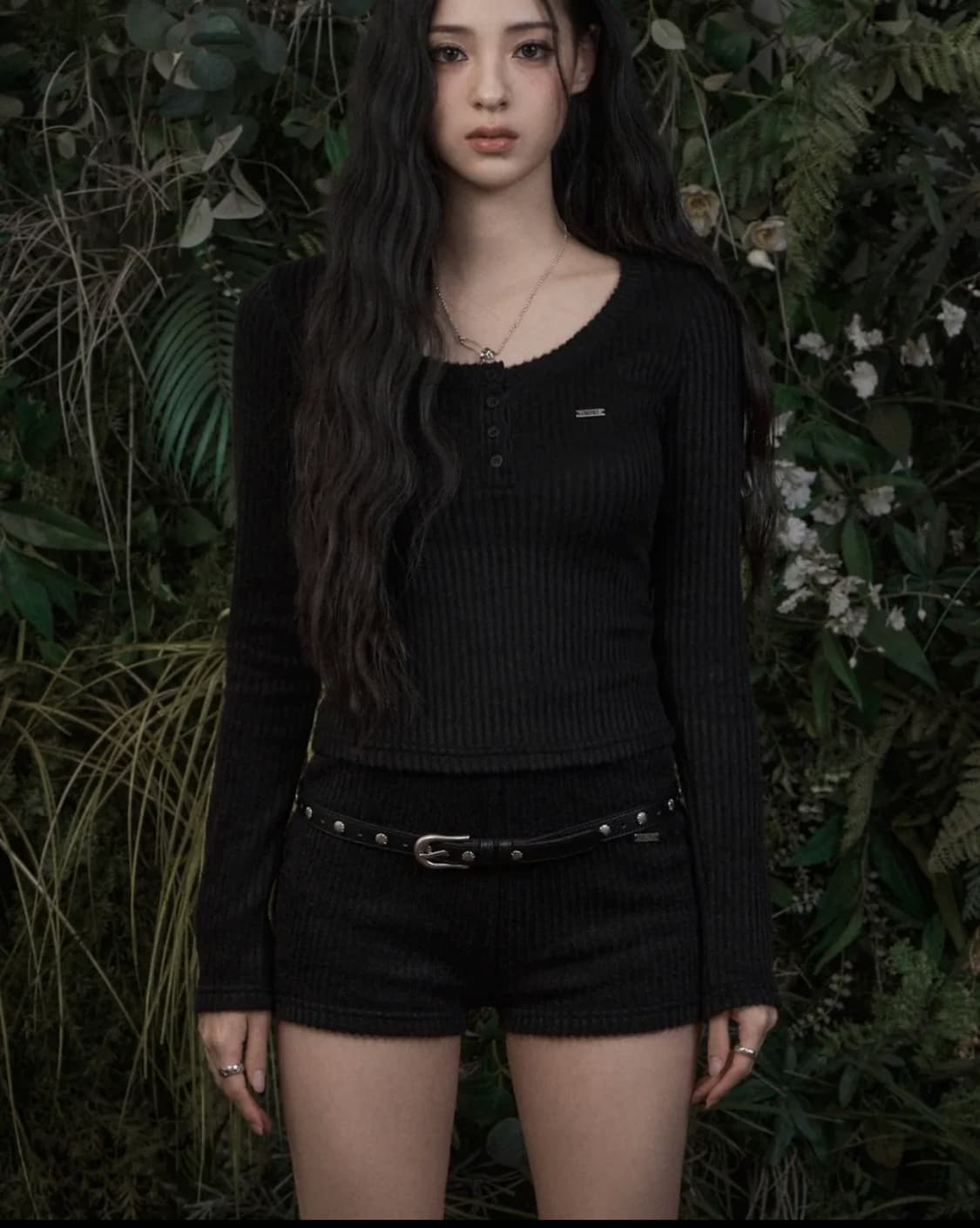 카키포인트 Ribbed Button T-shirt (black) 상품이미지1