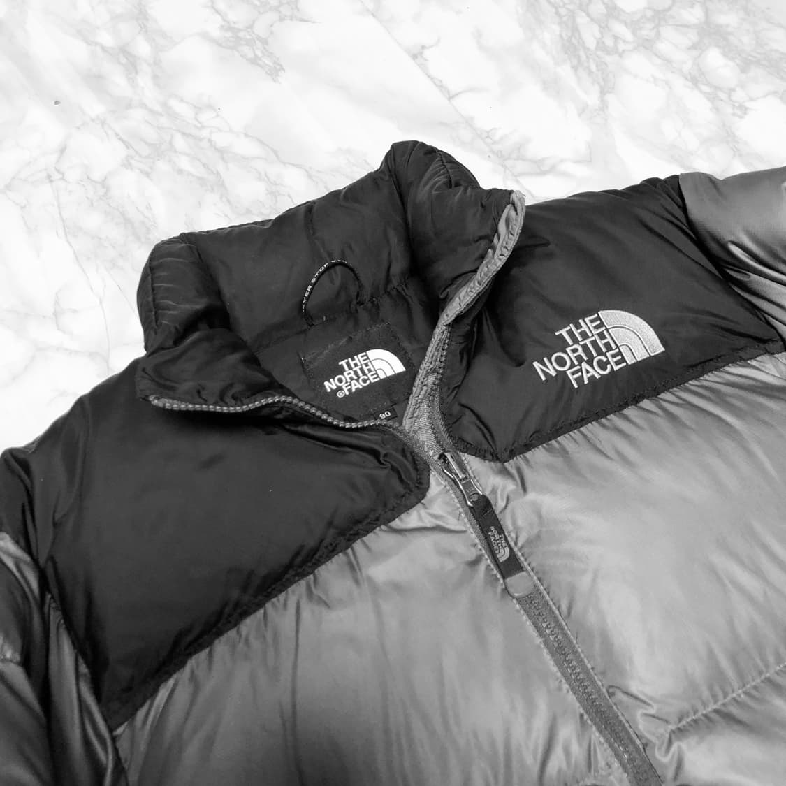 노스페이스 눕시 거의새거 700 패딩 자켓 남여공용 상품이미지2