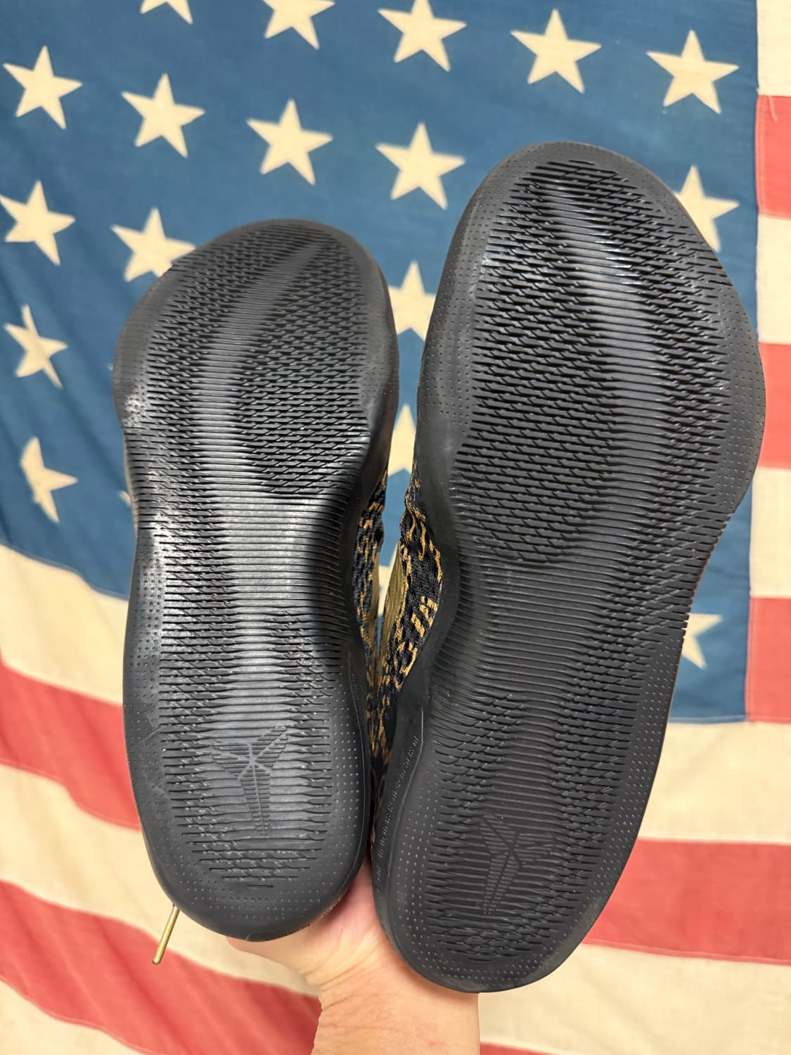 나이키 코비11 맘바데이 270 상품이미지4